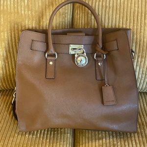 Micheal Kors Hamilton Bag* Make offer*